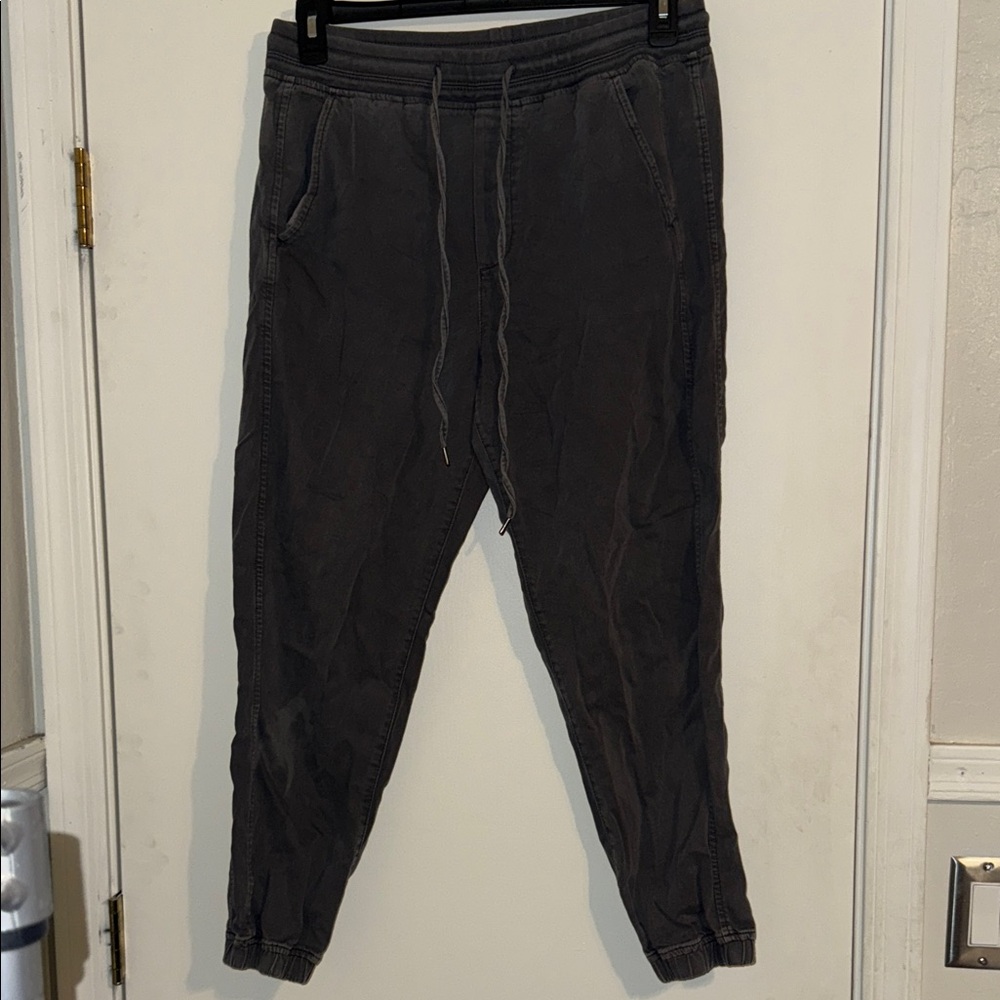 GAP Charcoal Jogger Pants‎
